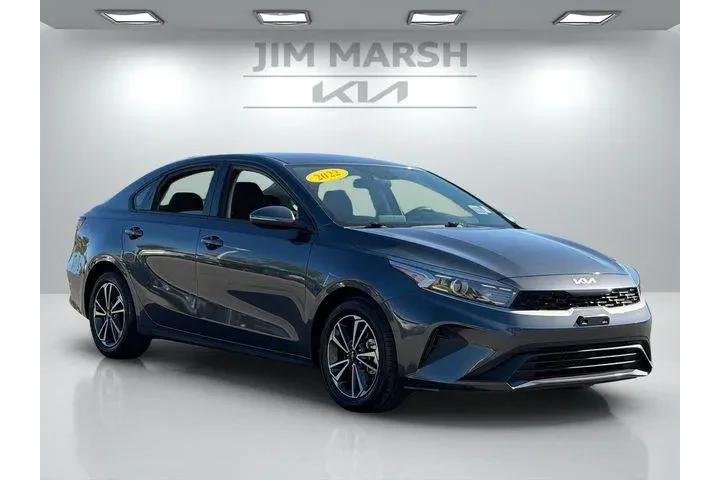 $16988 : Kia Forte 2022 LXS 4dr Sedan image 8