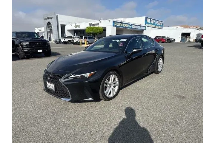 $39769 : Lexus IS 300 2024 4dr Sedan image 2