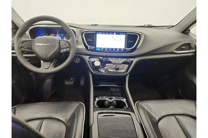 $32998 : Chrysler Pacifica Plug-In Hy image 9