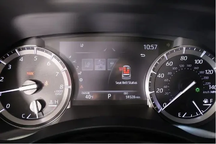 $34787 : Toyota Highlander 2022 AWD L image 4