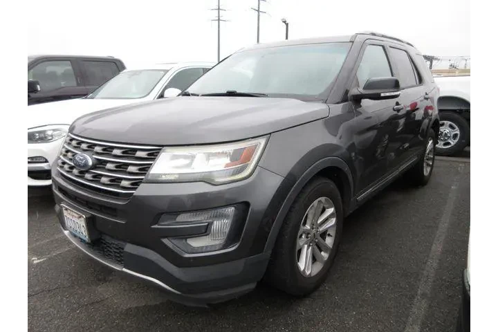 $11499 : Ford Explorer 2016 XLT 4dr S image 1