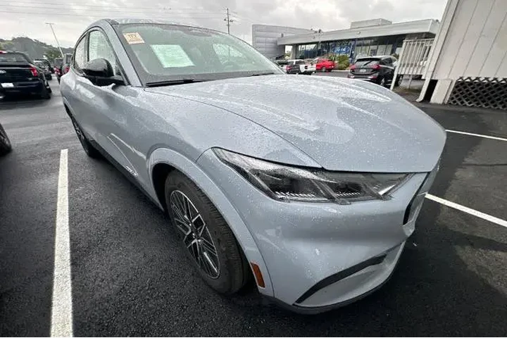 $39552 : Ford Mustang Mach-E 2025 AWD image 2