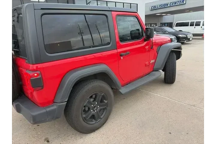 $30829 : Jeep Wrangler 2020 4x4 Willy image 9