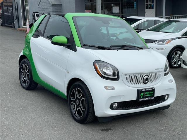 $15500 : Used 2018 fortwo electric dri image 3