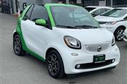 $15500 : Used 2018 fortwo electric dri thumbnail