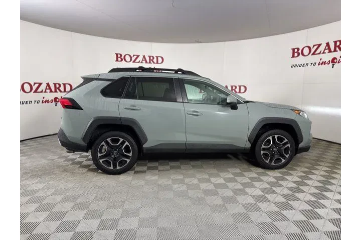 $23500 : Toyota RAV4 2019 AWD Adventu image 9