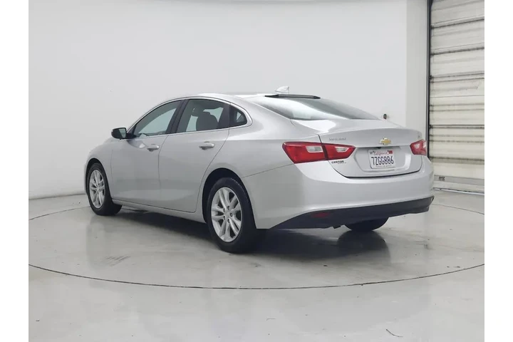 $13599 : Chevrolet Malibu 2018 LT 4dr image 2