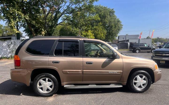 $4495 : 2002 GMC Envoy SLE image 10