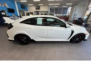 $38998 : Honda Civic 2020 Type R Tour thumbnail