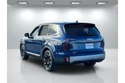 $39930 : Kia Telluride 2025 SX 4dr SU thumbnail