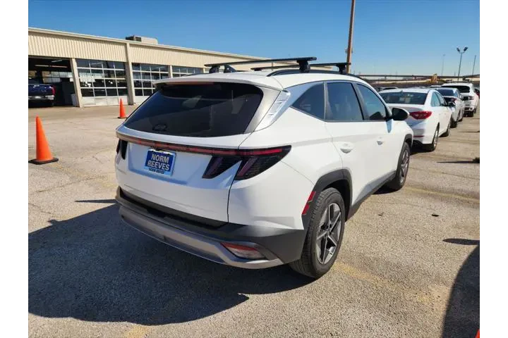 $29900 : Hyundai TUCSON 2025 SEL Conv image 3