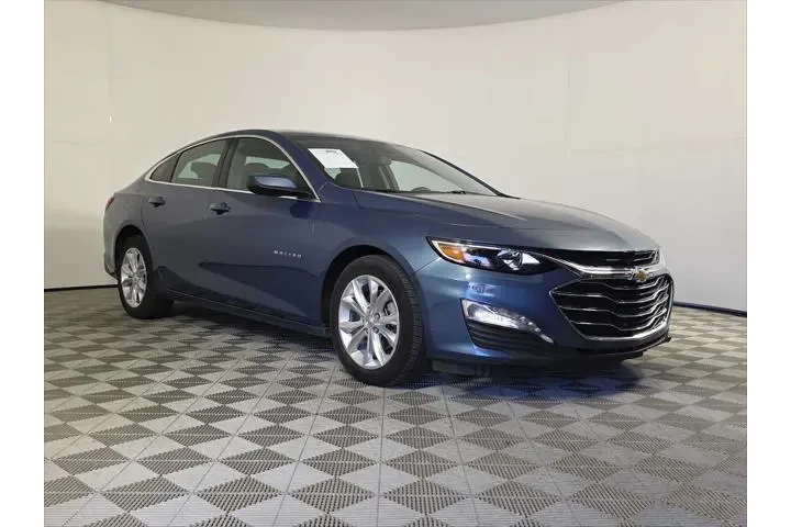 $19787 : Chevrolet Malibu 2024 LT 4dr image 1