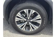 $22999 : Nissan Rogue 2023 SV 4dr Cro thumbnail