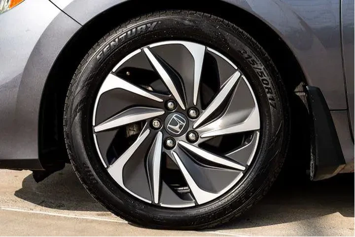 $15374 : Honda Insight 2019 Touring 4 image 6