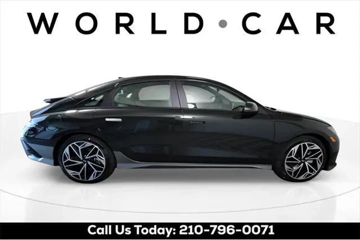 $28791 : Hyundai IONIQ 6 2023 SEL 4dr image 9