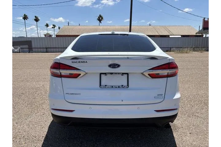 $16973 : 2019 Fusion SE image 4