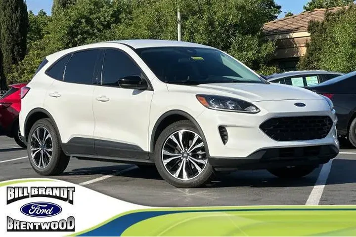 $19495 : Ford Escape Hybrid 2022 SE 4 image 1