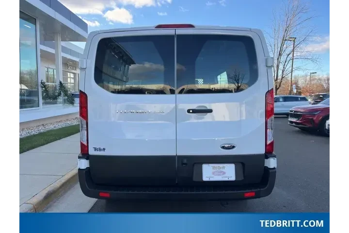 $32000 : Ford Transit 2024 250 3dr SW image 7