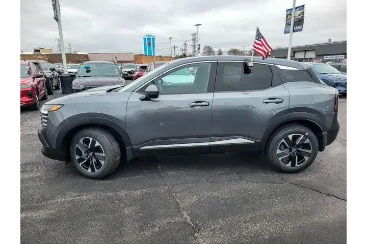 $27880 : Nissan Kicks 2025 AWD SV 4dr image 5