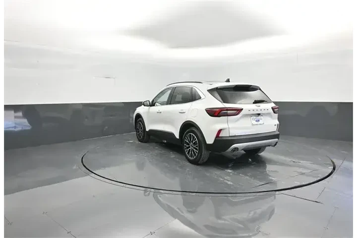 $28392 : Ford Escape Plug-In Hybrid 2 image 5