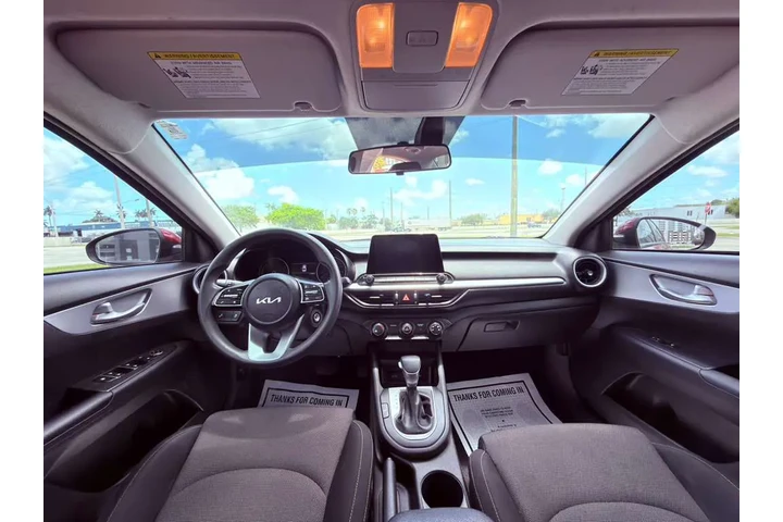 $10995 : KIA FORTE image 2