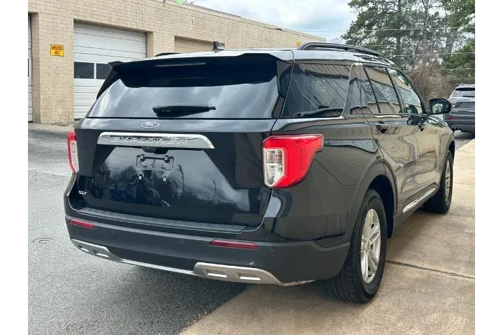 $28381 : Ford Explorer 2024 XLT 4dr S image 8