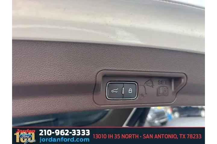 $39842 : Ford Explorer 2024 King Ranc image 9