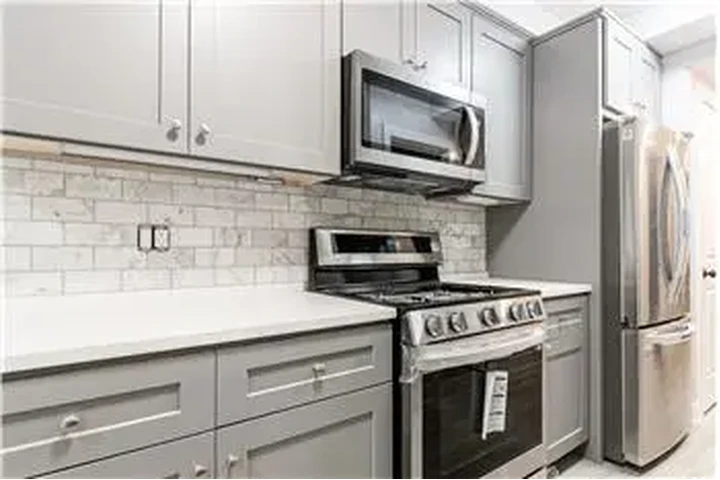 $3650 : Rental property with 3 bedro image 4