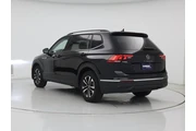 $21998 : Volkswagen Tiguan 2024 S 4dr thumbnail