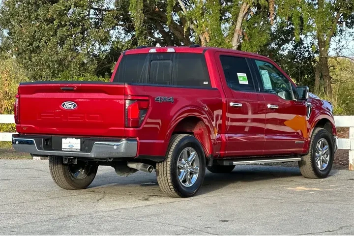 $39949 : Ford F-150 2024 4x4 XLT 4dr image 4