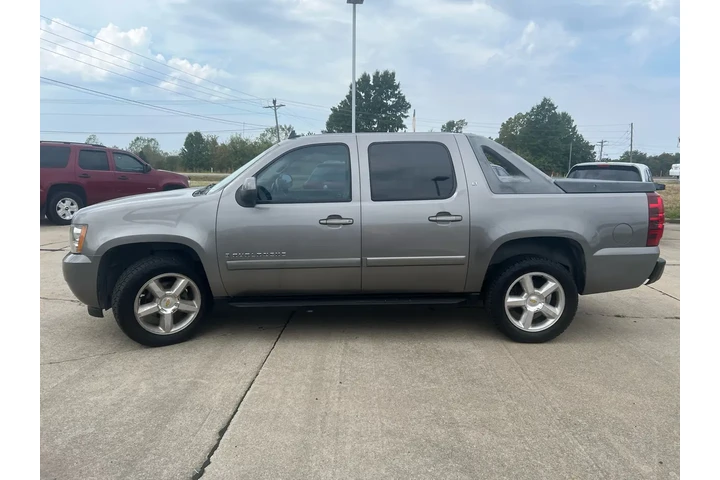 2007 Avalanche LTZ 2WD image 10