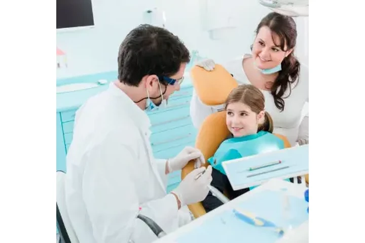 Smile Avenue Dental Group image 4