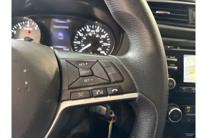 $10084 : Nissan Rogue Sport 2017 S 4d image 8