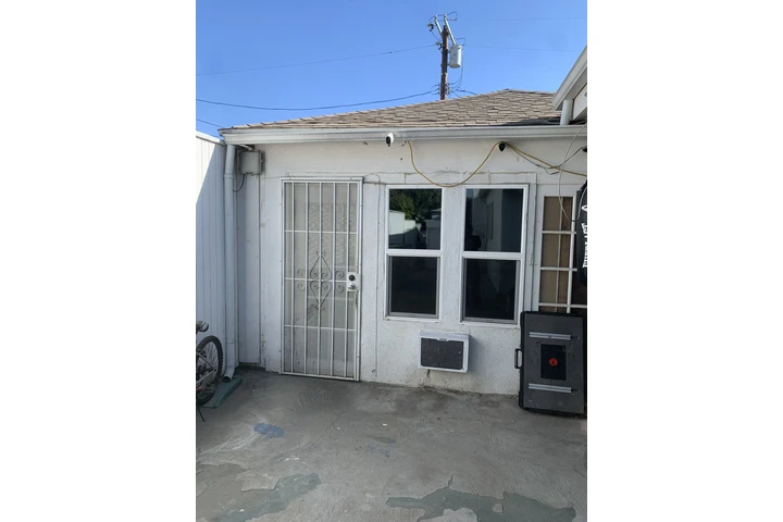 $800 : CUARTO ENTRADA PRIVADA image 2