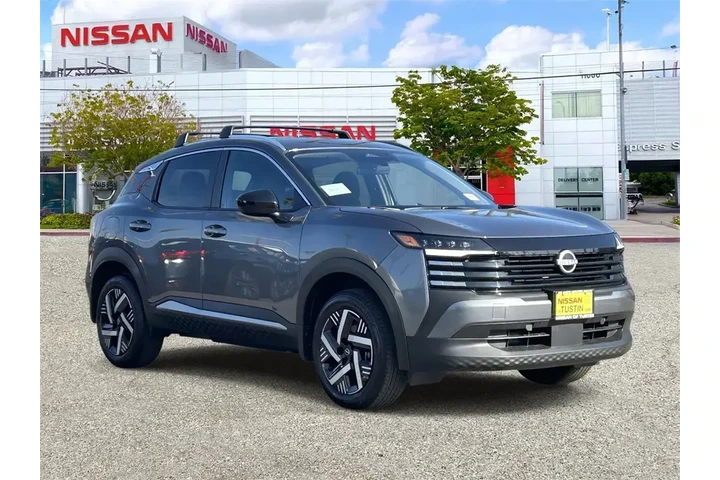 $26860 : Nissan Kicks 2026 SV 4dr Cro image 5