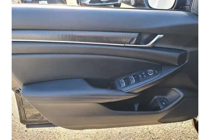 $20672 : Honda Accord Hybrid 2019 EX image 10