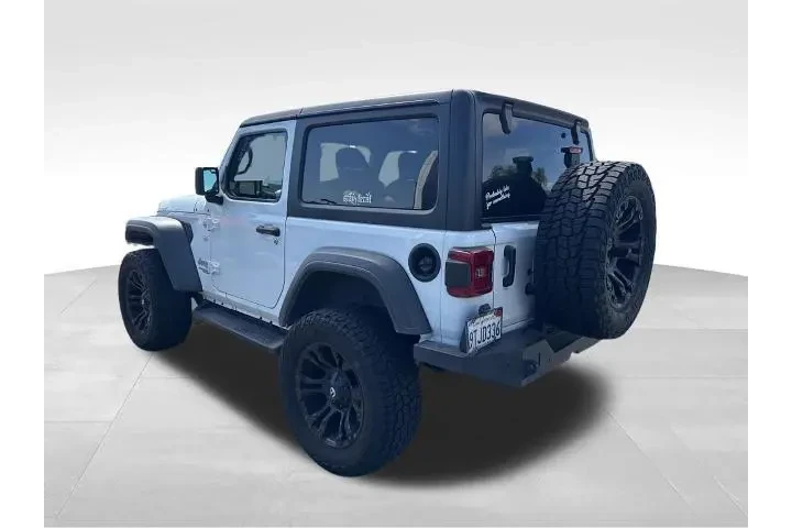 $26000 : Jeep Wrangler 2021 4x4 Sport image 3