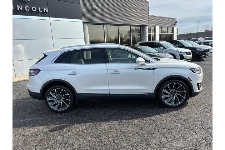$22985 : Lincoln Nautilus 2019 AWD Re image 8