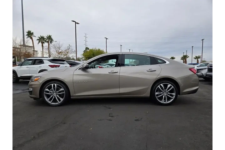 $19394 : Chevrolet Malibu 2024 LT 4dr image 3