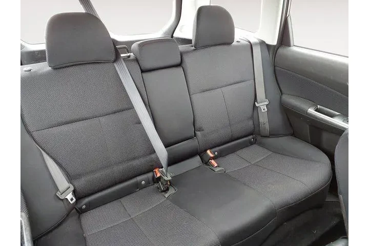 $9561 : Subaru Forester 2011 AWD 2.5 image 8