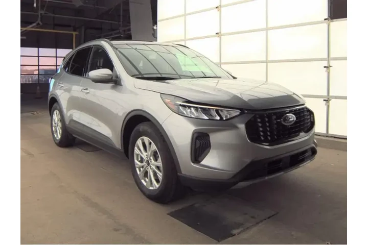 $24993 : Ford Escape 2023 AWD Active image 4