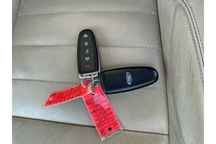 $6000 : 2014 Escape Titanium image 10