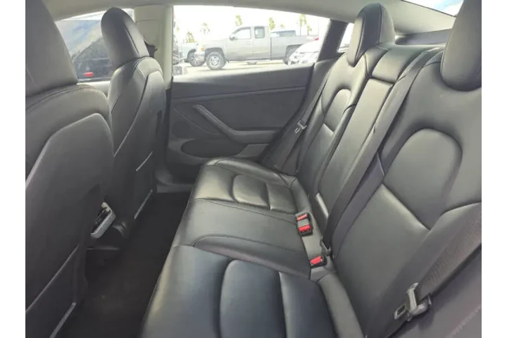 2023 Model 3 image 10