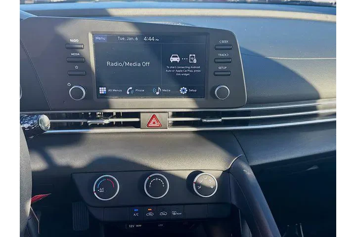 $16754 : Hyundai ELANTRA 2025 SE 4dr image 10