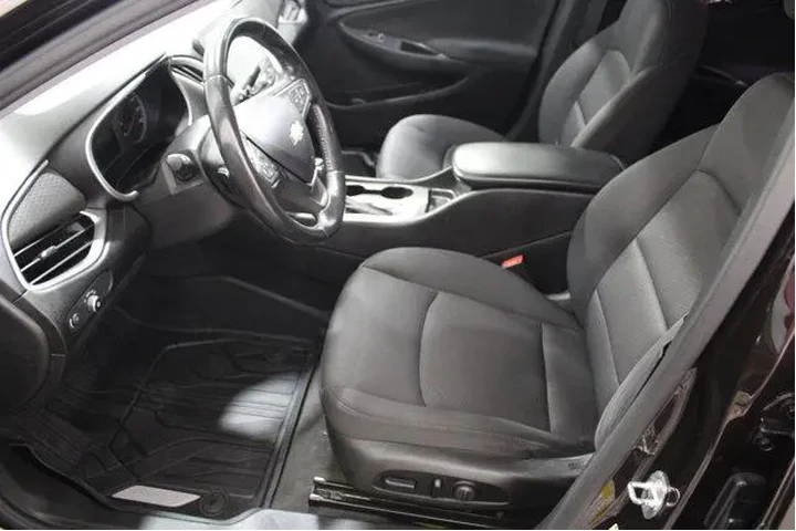 $17988 : Chevrolet Malibu 2020 RS 4dr image 5