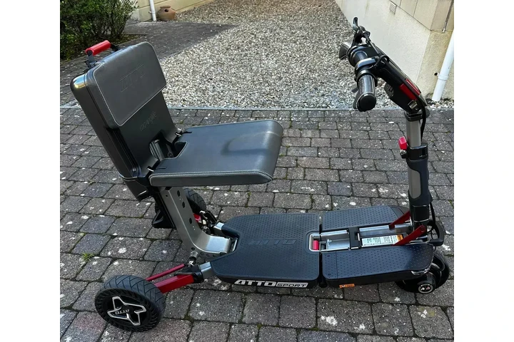 Mobility scooter image 4