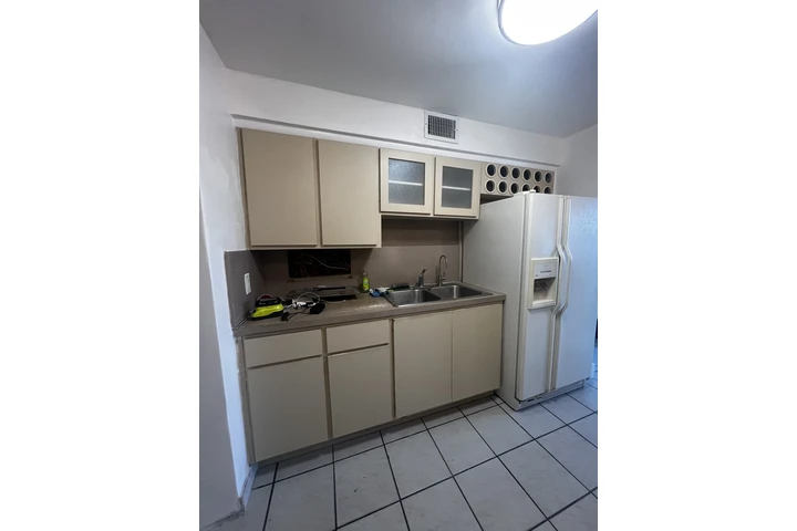 $3300 : Renta de Casa image 7