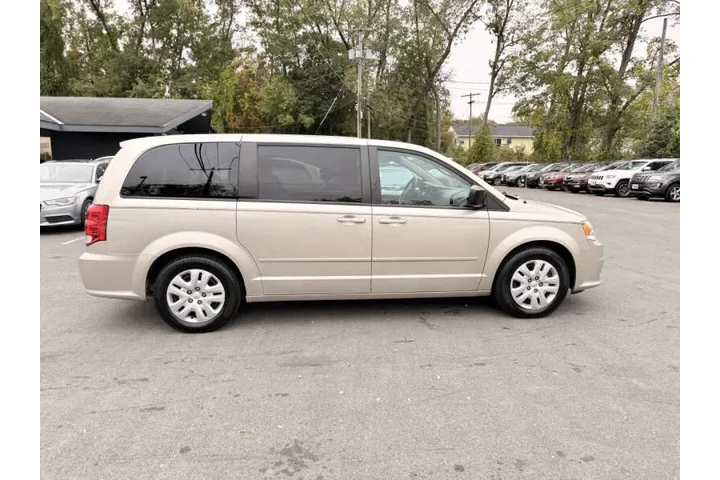 $10995 : 2015 Grand Caravan SE image 9