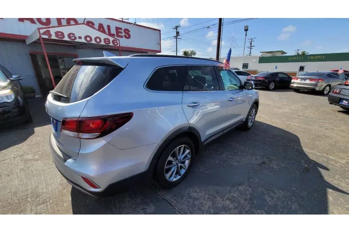 $13995 : 2018 Santa Fe SE image 4