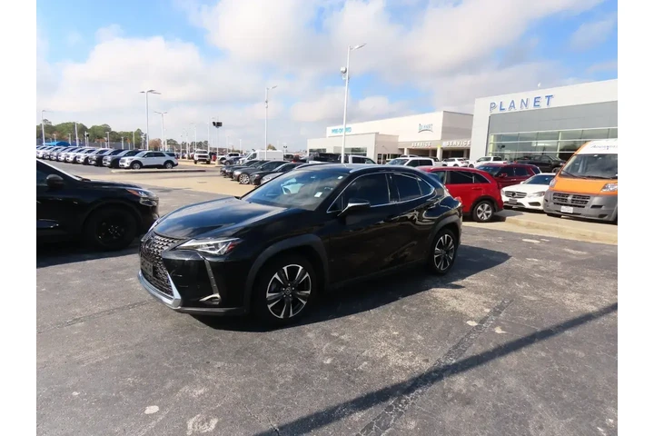 $23999 : Lexus UX 200 2019 4dr Crosso image 2